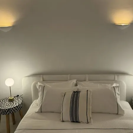 Exquisite Santorini Kamelot 3 Bedrooms Spectacular Aegean Sea Views Private Outdoor Hot Tub Villa *
