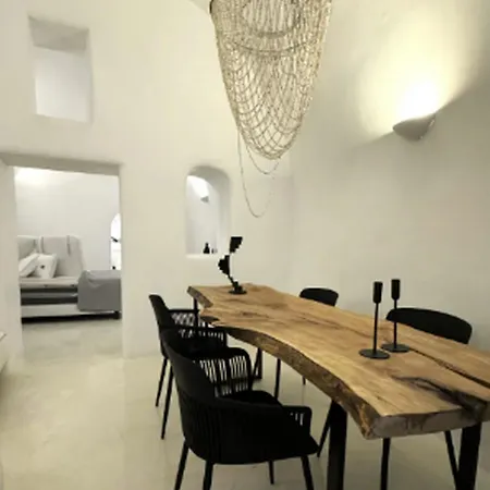 Villa Exquisite Santorini Kamelot 3 Bedrooms Spectacular Aegean Sea Views Private Outdoor Hot Tub *