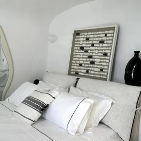 Exquisite Santorini Kamelot 3 Bedrooms Spectacular Aegean Sea Views Private Outdoor Hot Tub * Ημεροβίγλι
