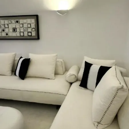 Exquisite Santorini Kamelot 3 Bedrooms Spectacular Aegean Sea Views Private Outdoor Hot Tub * 이메로비글리