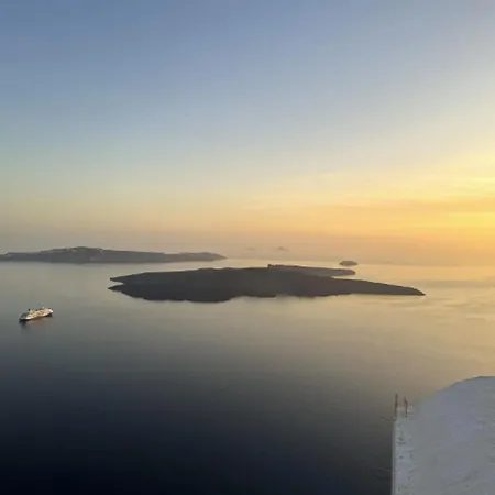 Exquisite Santorini Kamelot 3 Bedrooms Spectacular Aegean Sea Views Private Outdoor Hot Tub