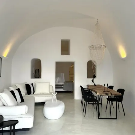 Exquisite Santorini Kamelot 3 Bedrooms Spectacular Aegean Sea Views Private Outdoor Hot Tub *