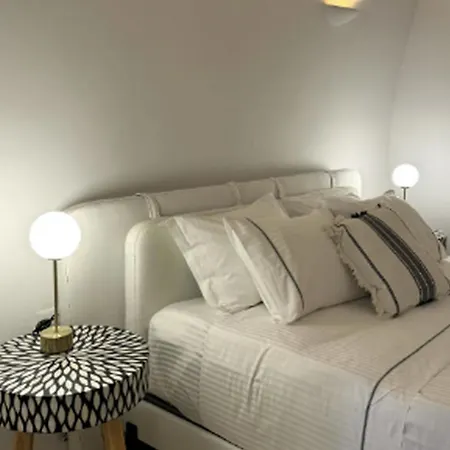 Exquisite Santorini Kamelot 3 Bedrooms Spectacular Aegean Sea Views Private Outdoor Hot Tub * Imerovigli (Santorini)